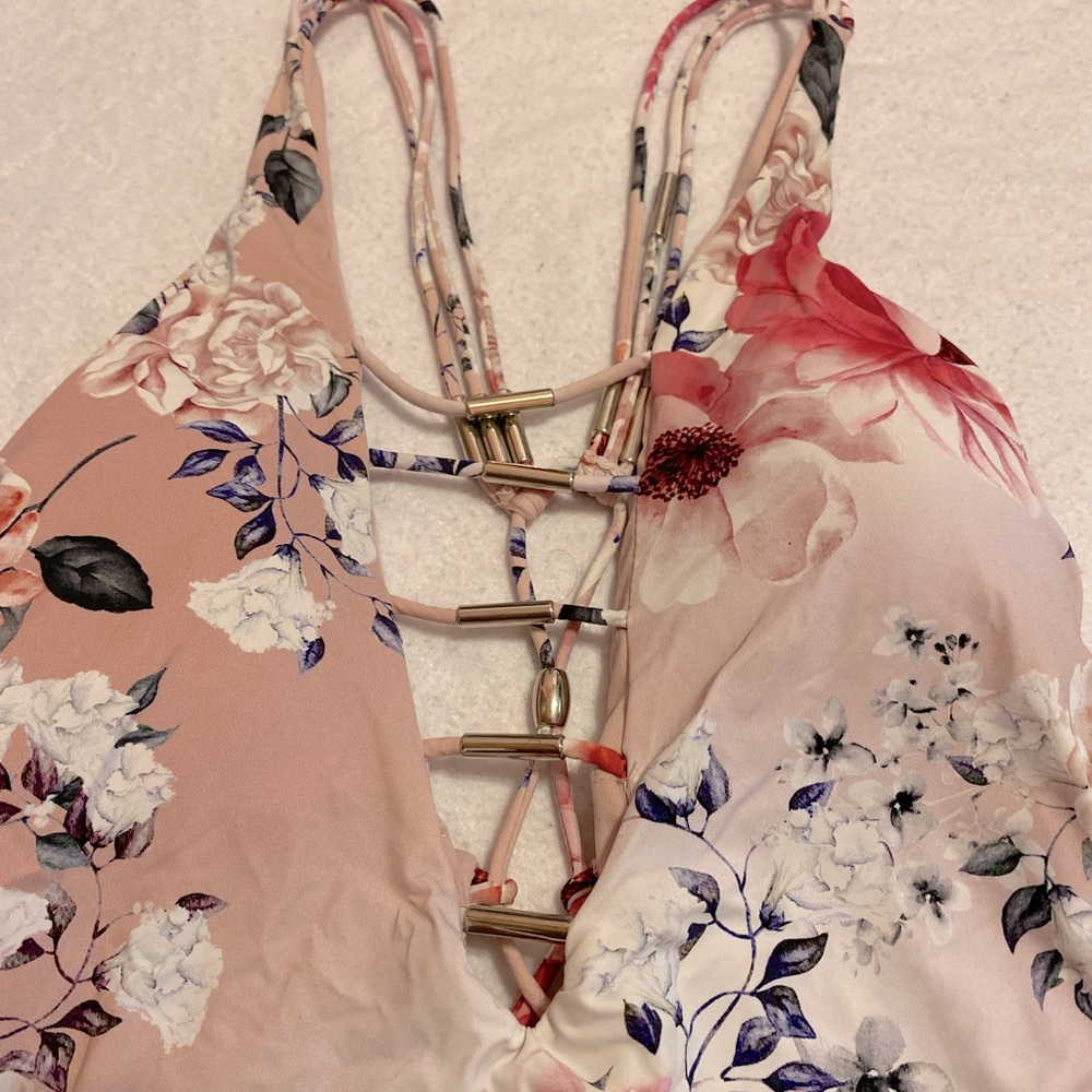 Tinibikini Swimwear- size L. Floral print. Gold accents